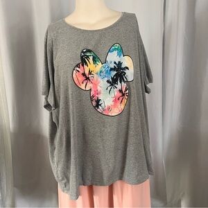 Disney Gray Short Sleeve Tee with Graphic Design plus size 4x